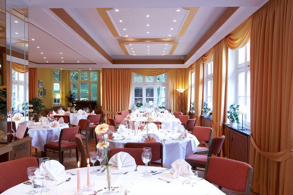 Moorland Hotel Am Senkelteich Vlotho Exterior photo